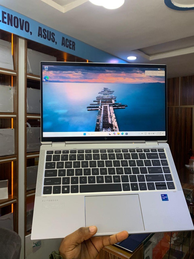 Hp Elitebook x360 1040 G8 16GB RAM 512GB SSD Core i7 11th Gen